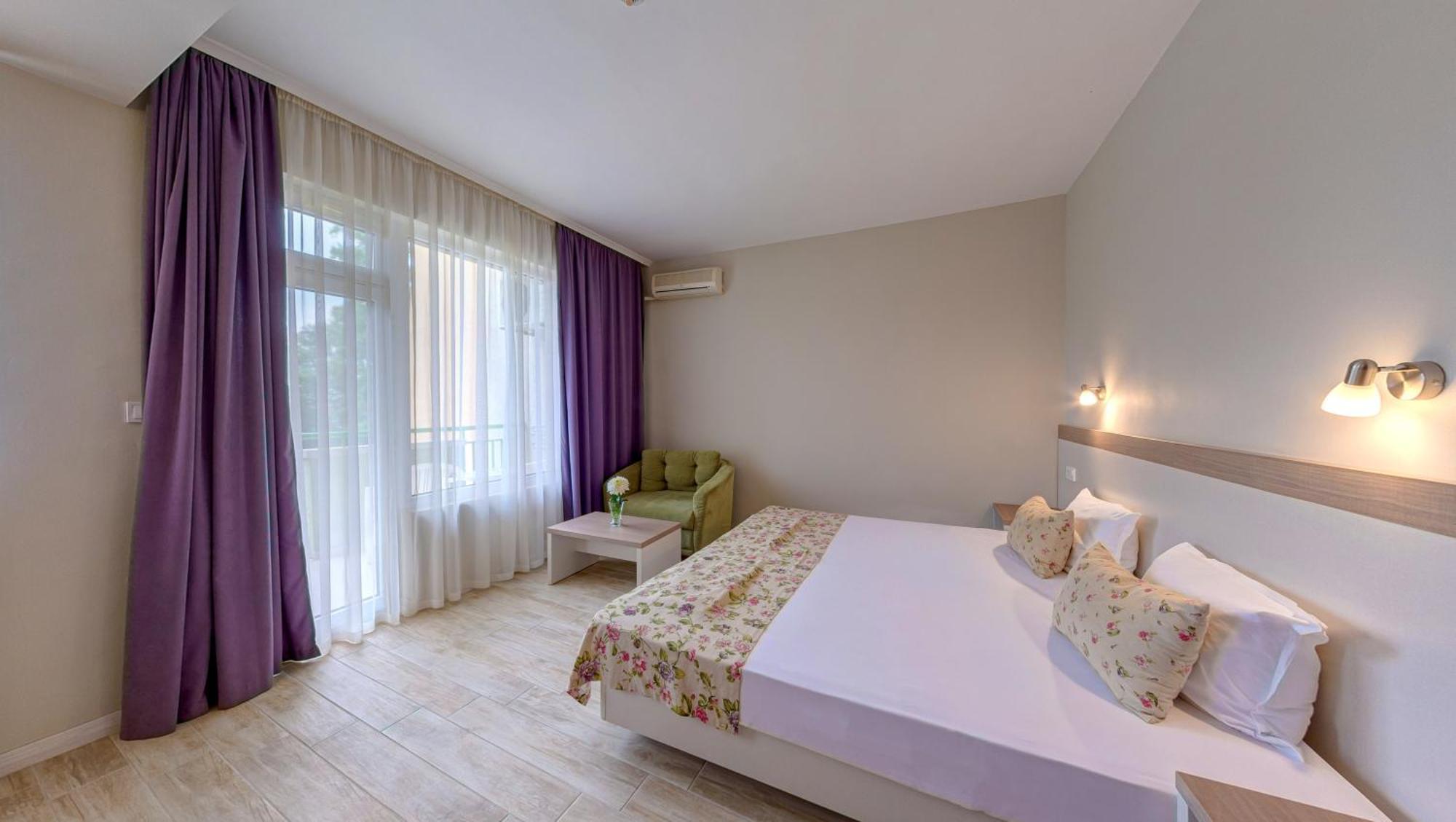 Ljuljak Hotel 金沙 外观 照片