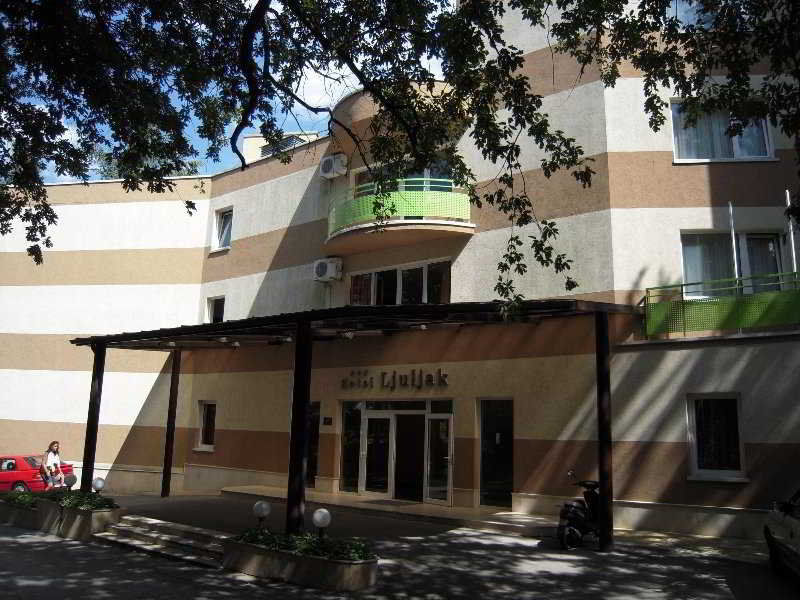Ljuljak Hotel 金沙 外观 照片