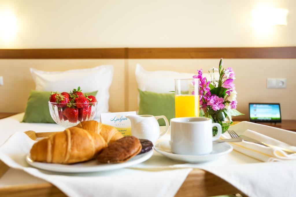 Ljuljak Hotel 金沙 外观 照片
