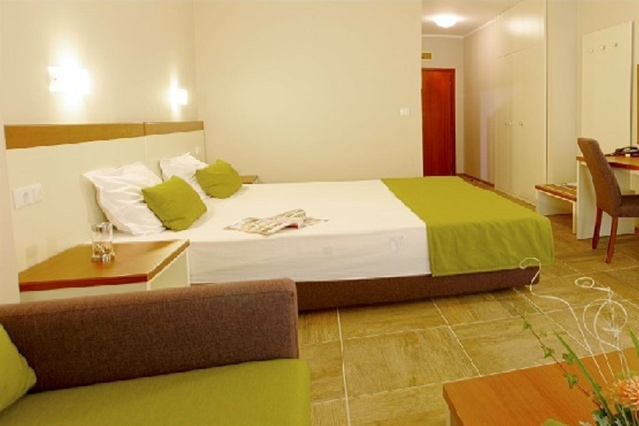 Ljuljak Hotel 金沙 外观 照片